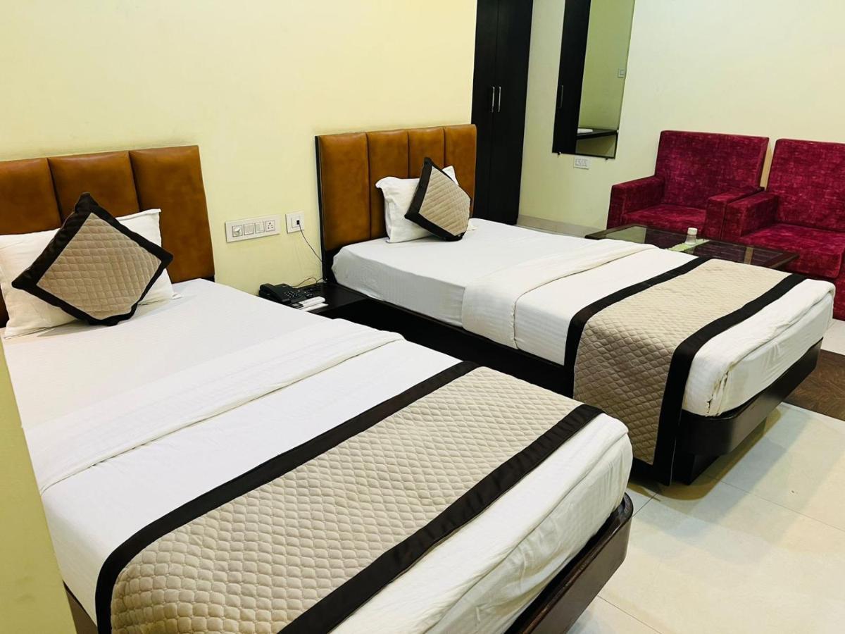 Jmc Hotel Lavish Akolia Kültér fotó