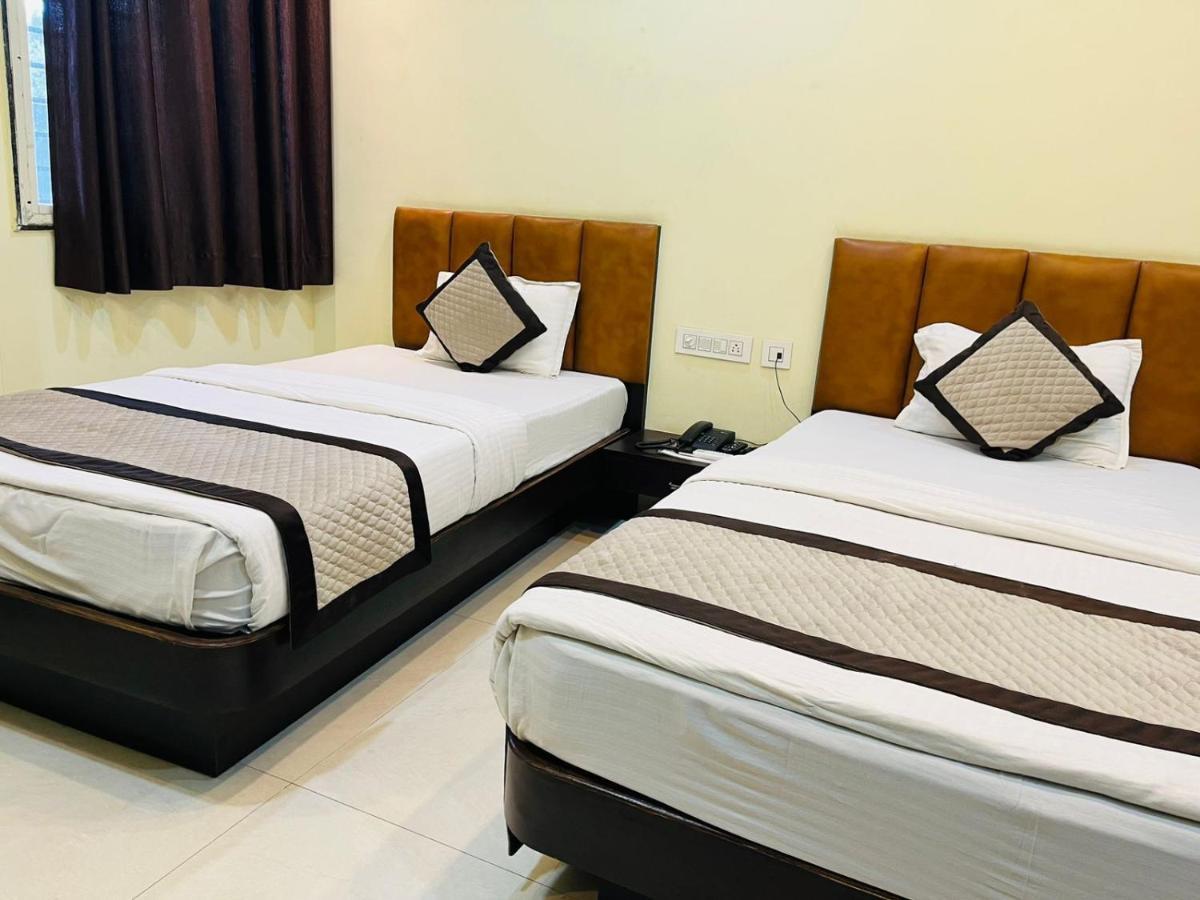 Jmc Hotel Lavish Akolia Kültér fotó