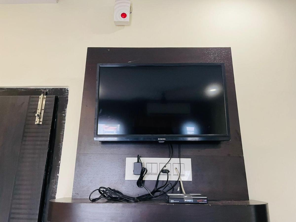 Jmc Hotel Lavish Akolia Kültér fotó