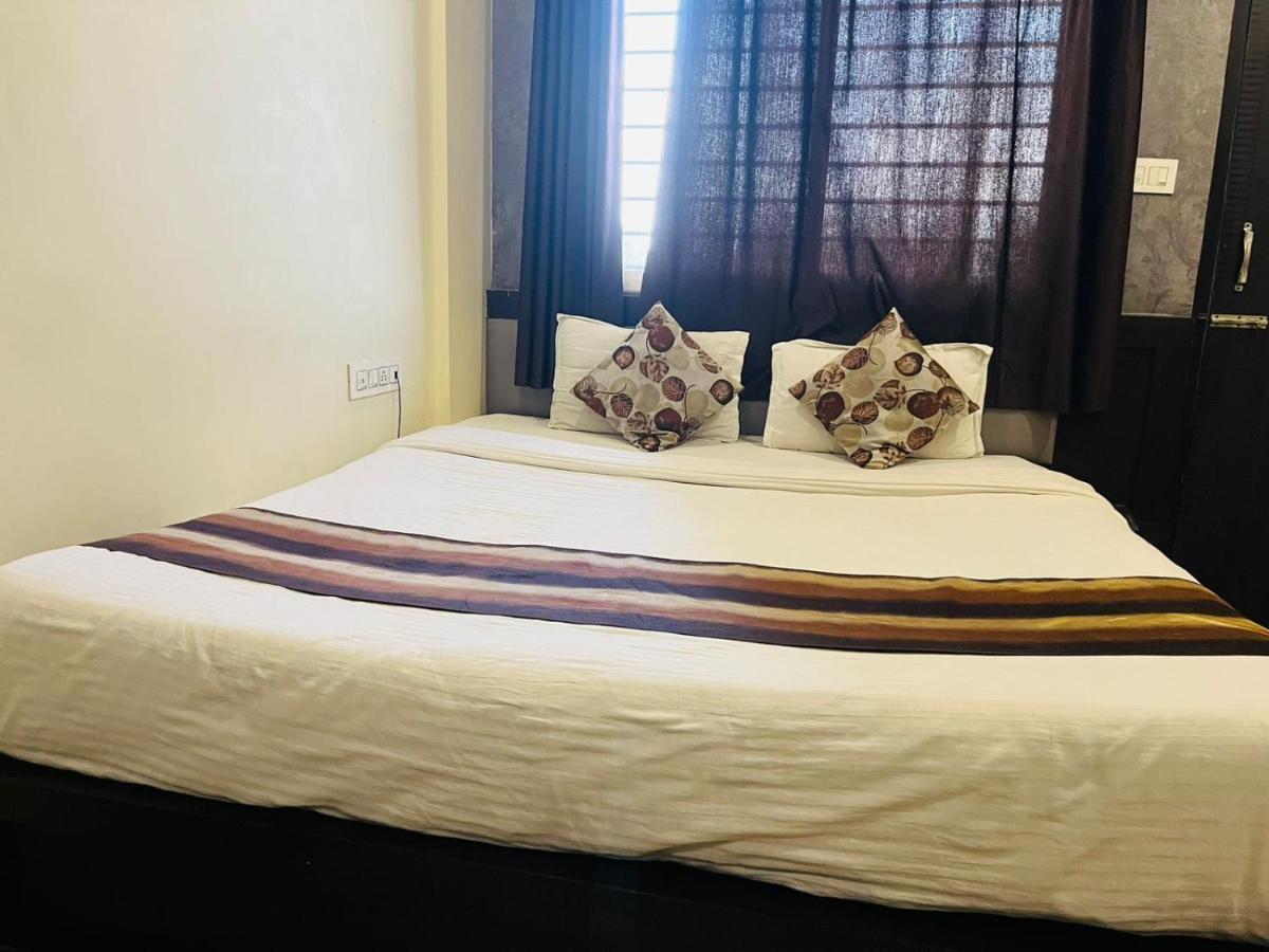 Jmc Hotel Lavish Akolia Kültér fotó