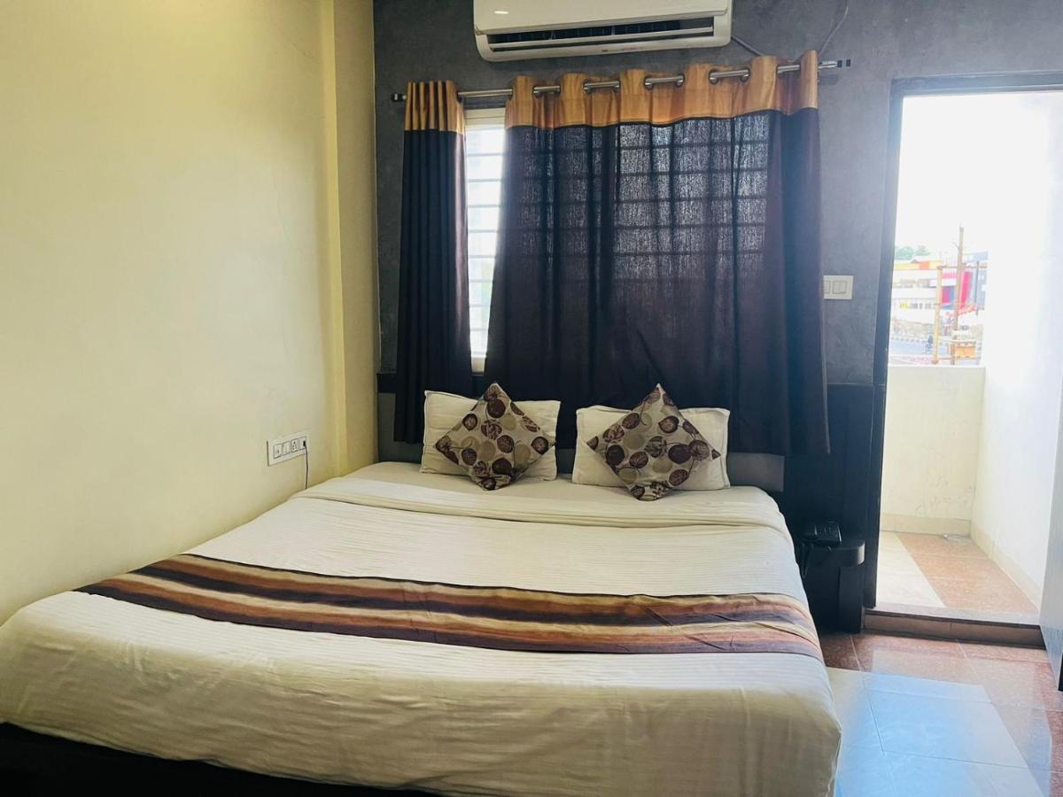 Jmc Hotel Lavish Akolia Kültér fotó